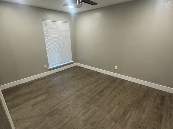 6027 N Augusta St APT 203, Fresno, CA 93710