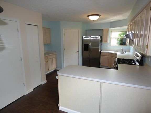 5th image of 5471 Bullfinch Dr