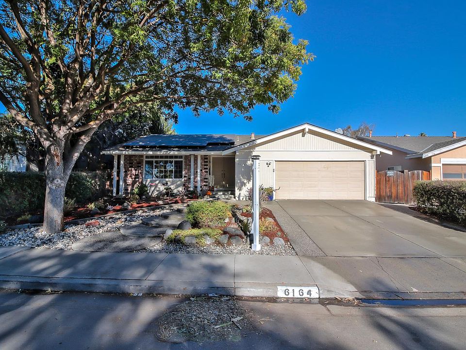 1st image of 6164 Ansdell Way