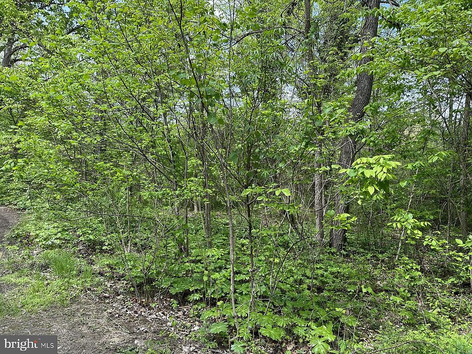 2nd image of Greenway Ln