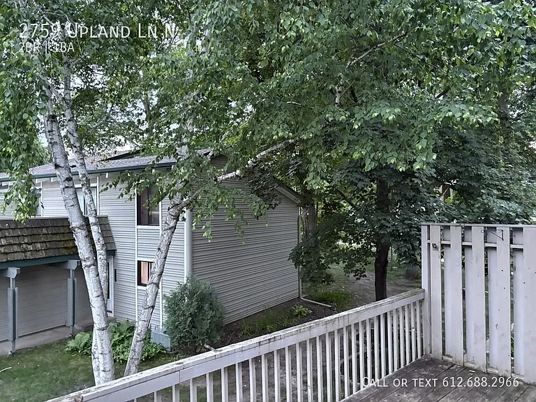 2759 Upland Ln N — Photo 3