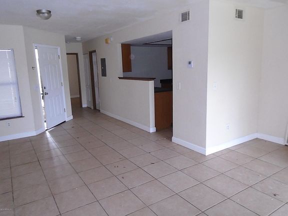 4th image of 1291 Bayshore Dr
