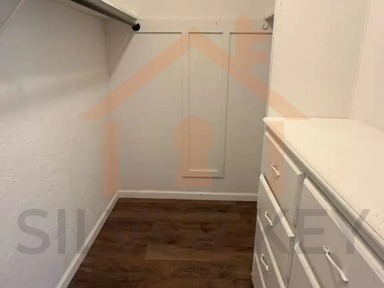 714 NW 32nd St — Photo 20