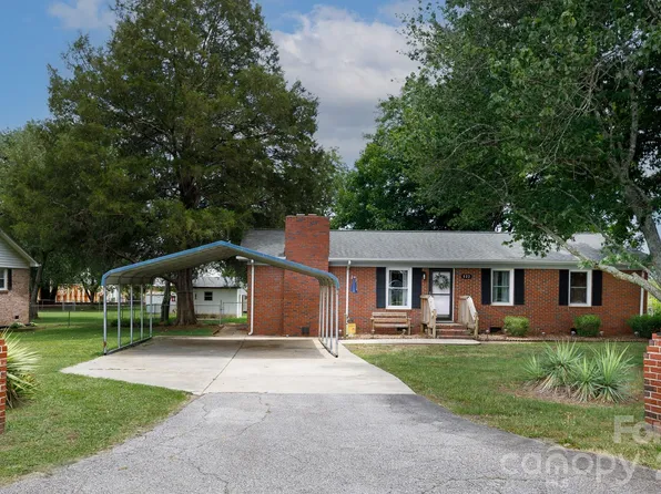 522 McDowell Dr, Chester, SC 29706