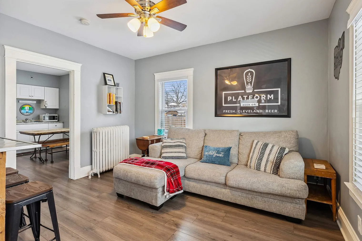 2 bed, 1.0 bath, 796 sqft, $1,928 — Photo 1