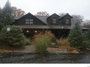 2 Old Bethel Rd, Newtown, CT 06470