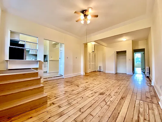 Rented by Compass | media 12