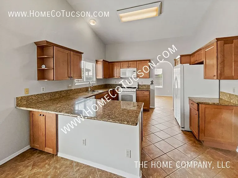9232 E Big Sky Ln — Photo 8