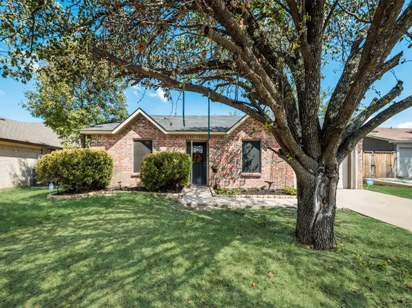 200 N Bugle Dr, Fort Worth, TX 76108