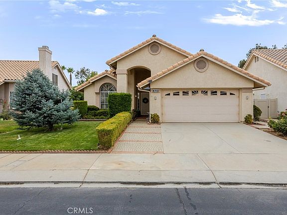 2nd image of 5633 Riviera Ave