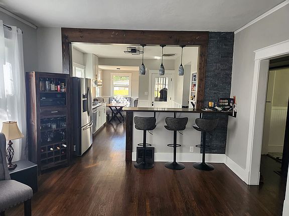 4th image of 426 W Evans Ave