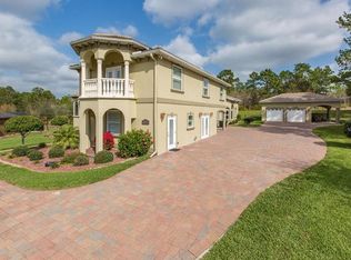 10138 Breezy Pines Ct, Weeki Wachee, FL 34613