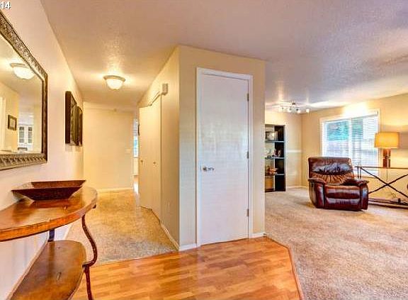 2nd image of 10010 NE 128th Ave