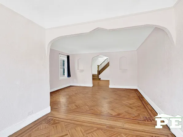 2148 E 35th St, Brooklyn, NY 11234