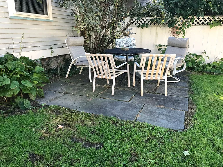 30 Vick Park #B — Photo 11