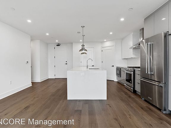 4th image of 788 W Marietta St NW #1205
