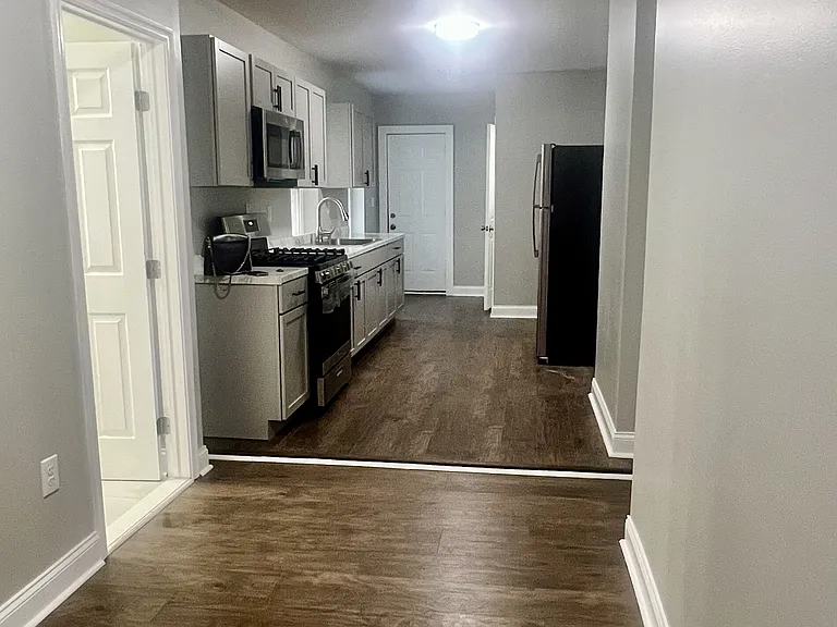 2513 Francis St #1 — Photo 10