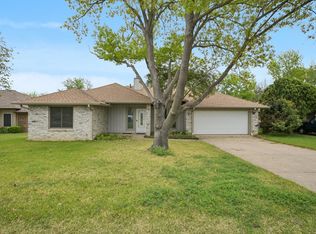 63 Robins Nest Dr, Hickory Creek, TX 75065