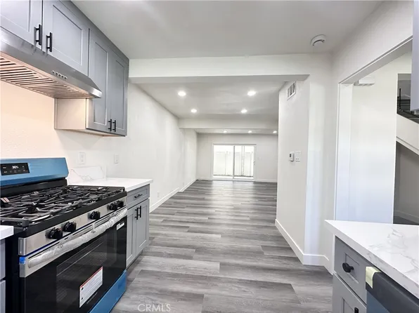 1919 Sherry Ln APT 46, Santa Ana, CA 92705