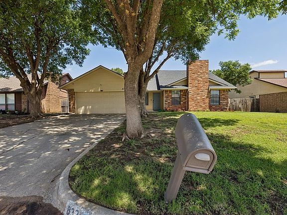 3rd image of 8321 NW 109th Ter