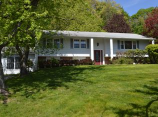28 Pond Hill Ave, Warwick, NY 10990