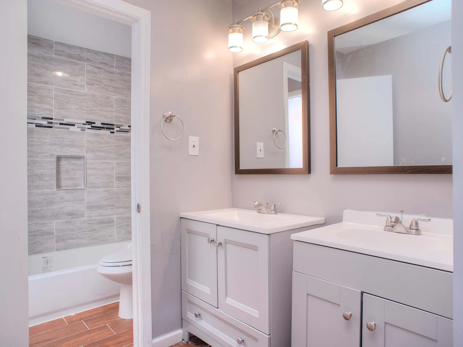 2 bed, 1.5 bath, 1216 sqft, $995 — Photo 3