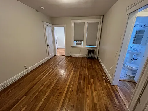 30 Langdon St #8 Photo 1