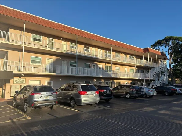 6645 1st Ave N APT 307, Saint Petersburg, FL 33710