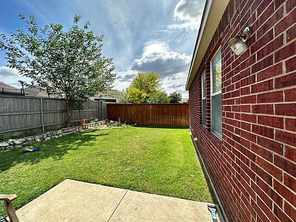 3rd image of 6409 Lasalle Ln