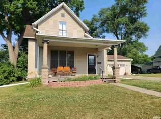 2227 N 5th St, Clinton, IA 52732