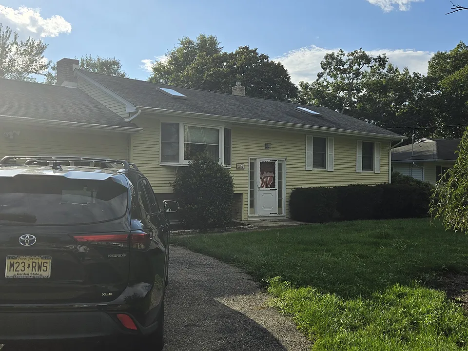 884 Brookside Dr
