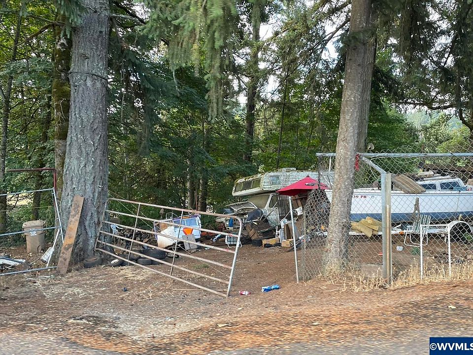 2nd image of 28025 Fern Ridge Rd