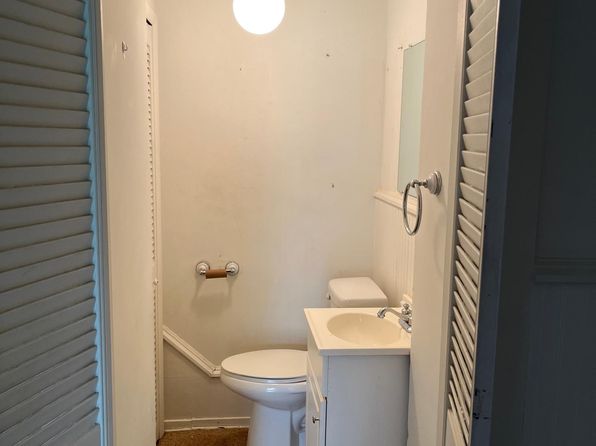 402 S Logan Blvd #2