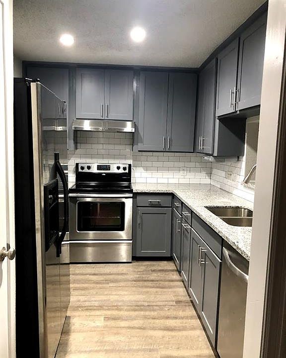 1st image of 13950 Hollowgreen Dr #25