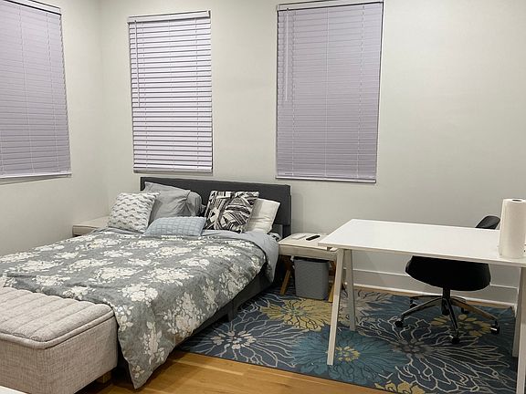 4th image of 3473 Harding Ave