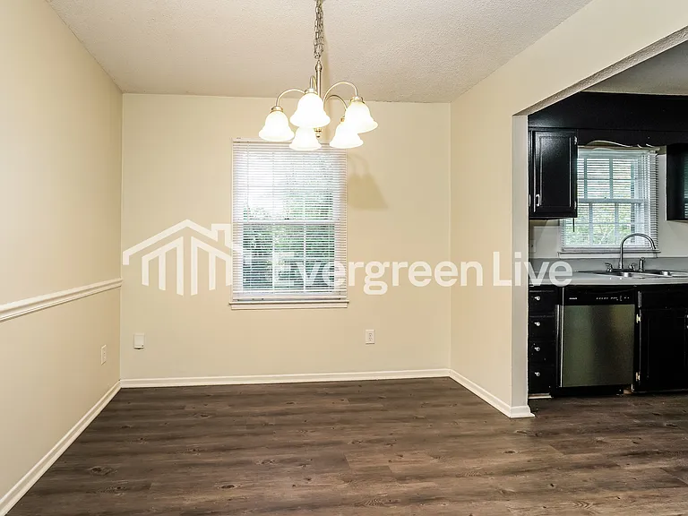 3612 Sellwood Rd — Photo 6
