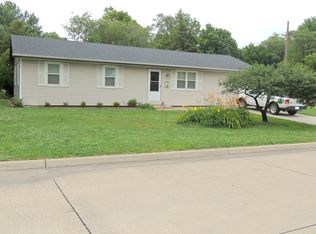 419E E Cooper St, Maryville, MO 64468
