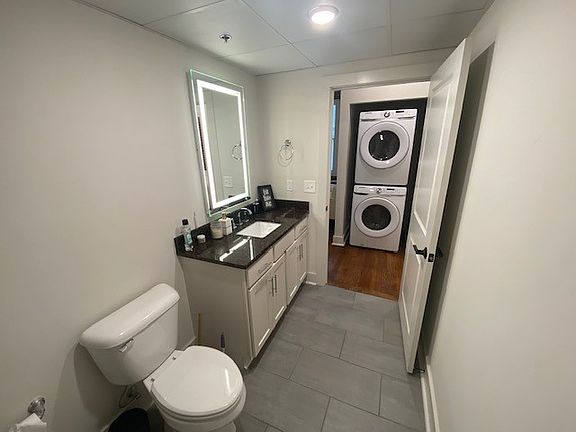 4th image of 112 E 5th Ave #202A