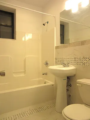 Rented by Bohemia Realty Group | media 59