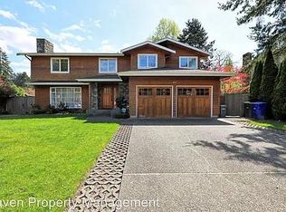 10711 NE 19th Pl, Bellevue, WA 98004