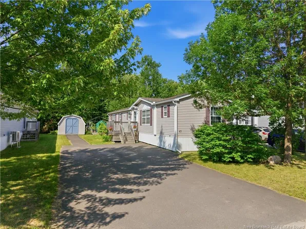 43 Glenmar Dr, Fredericton, NB E3G 0H9