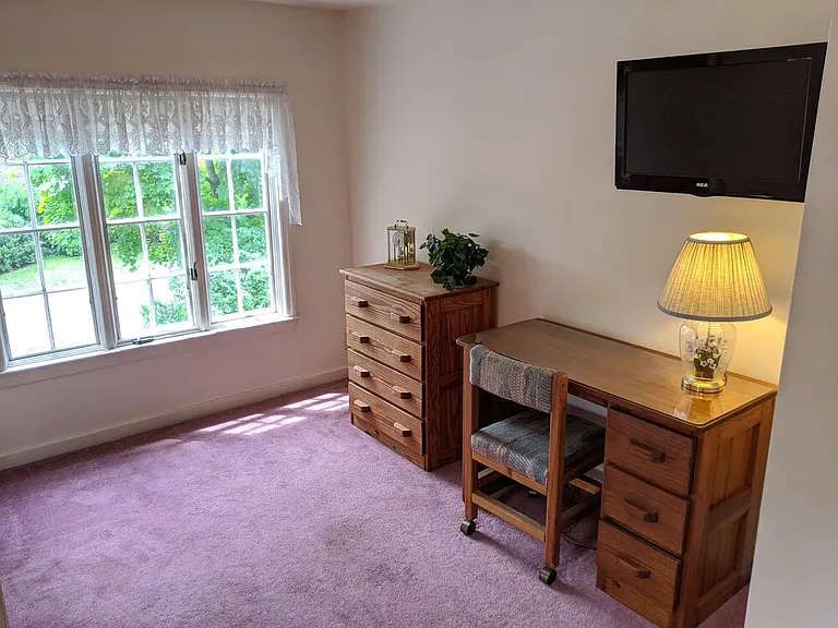 34 Pleasant St — Photo 17