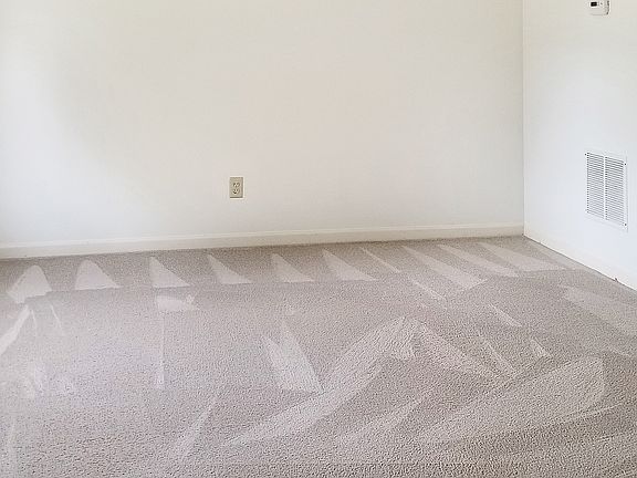 Living room - natural light!