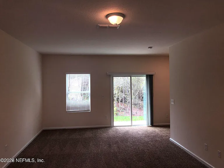 57 Scotch Pebble Dr — Photo 6