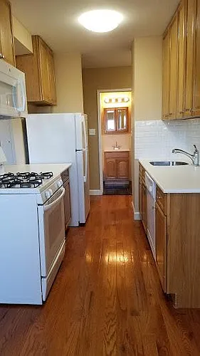 1670 Bell Blvd Photo 1
