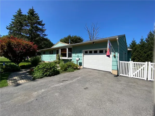 4975 W Seneca Tpke, Syracuse, NY 13215