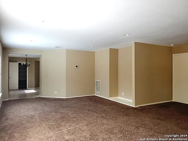 3207 Sackville Dr — Photo 20