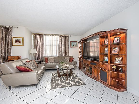 3rd image of 161 Almeria Ave