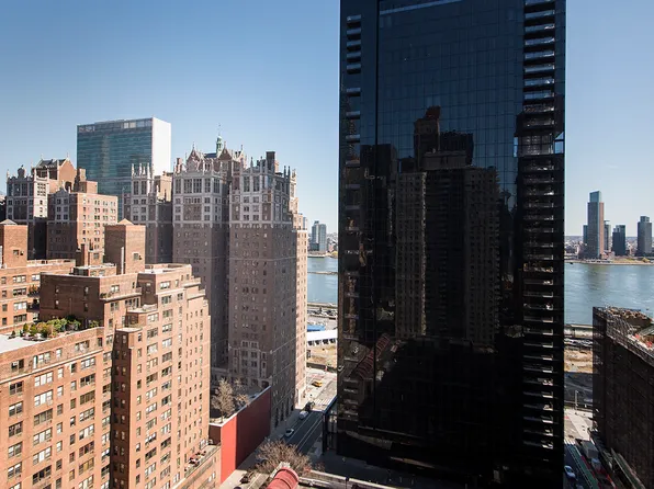 300 East 40th Street 23G image 6 of 6