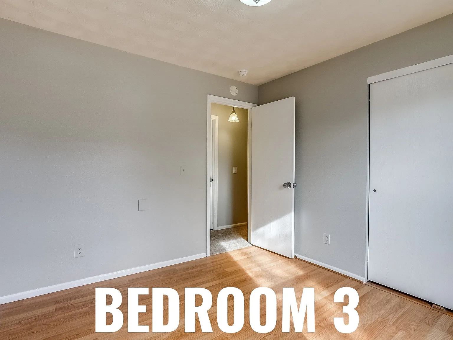 3149 Oak Cir N — Photo 3